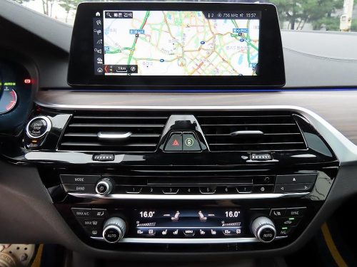BMW 5시리즈 (G30) 520d xDrive M 스포츠 플러스 사진 13
