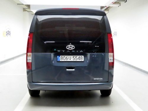 Hyundai Staria 2WD Diesel Cargo Modern 5-Seater photo 3