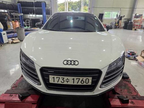 아우디 R8 5.2 V10 쿠페