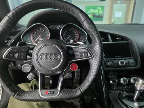 아우디 R8 5.2 V10 쿠페 사진 6