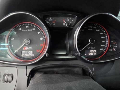 아우디 R8 5.2 V10 쿠페 사진 모두보기