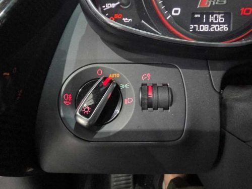 아우디 R8 5.2 V10 쿠페 사진 12