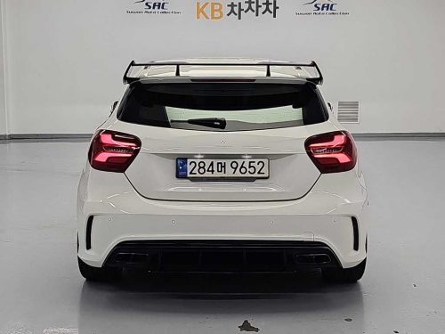 벤츠 A클래스 W176 A45 AMG 4MATIC 사진 3