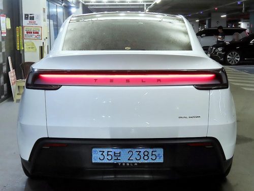 테슬라 모델 Y 롱 레인지 사진 5