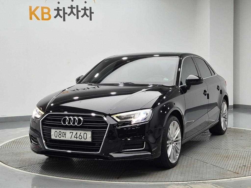 아우디 뉴 A3 40 TFSI