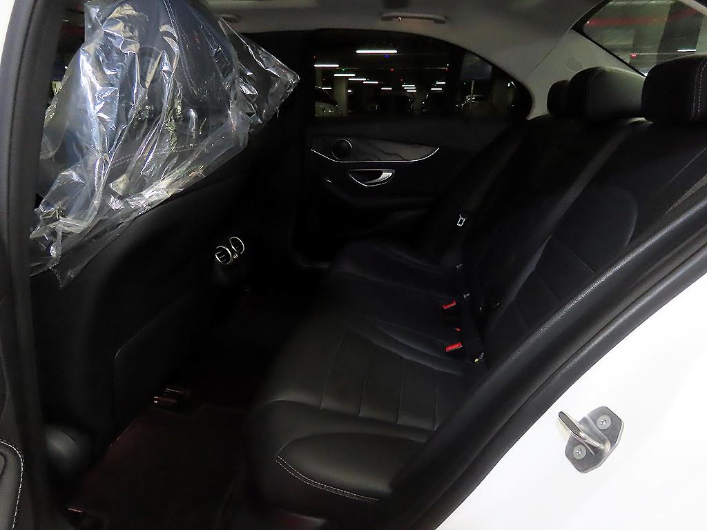 벤츠 C클래스 W205 C220 d 아방가르드 사진 7