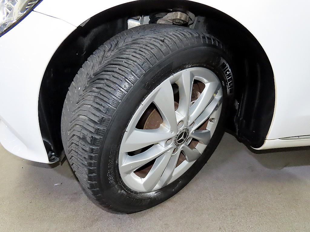 벤츠 C클래스 W205 C220 d 아방가르드 사진 20