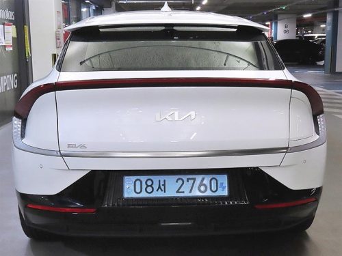 Kia EV6 Long Range AWD Earth photo 5