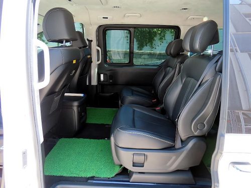 Hyundai Staria LPG Lounge Mobility 7-Seater photo 6