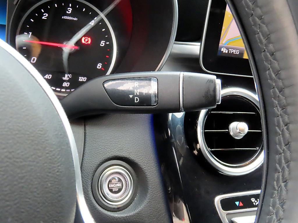 벤츠 C클래스 W205 C220 d 4MATIC 아방가르드 사진 11