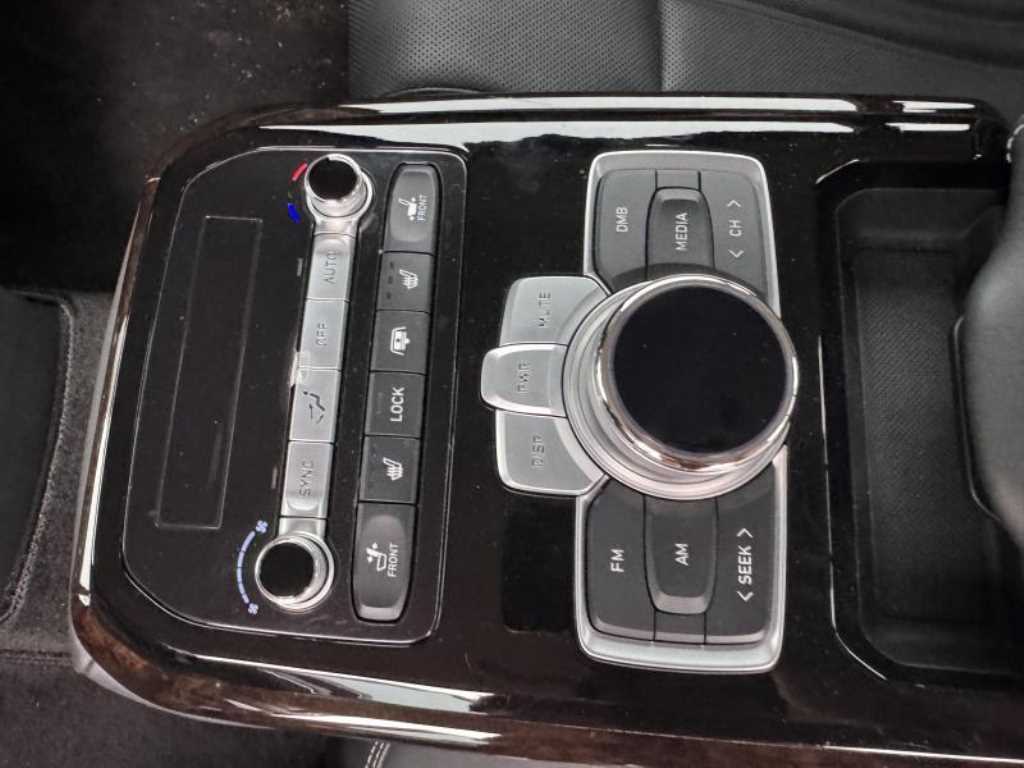 제네시스 G90 3.8 GDI AWD 사진 16