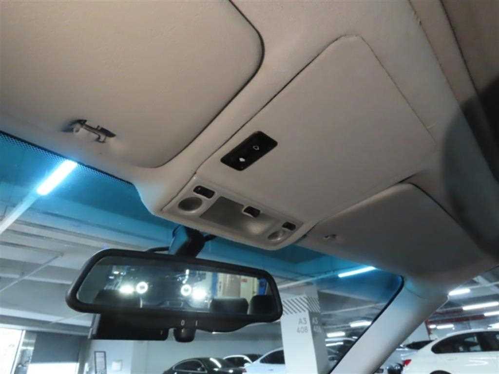 BMW 3시리즈 318IS 세단 사진 8