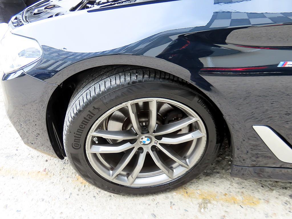 BMW 5시리즈 (G30) 520d M 스포츠 플러스 사진 20