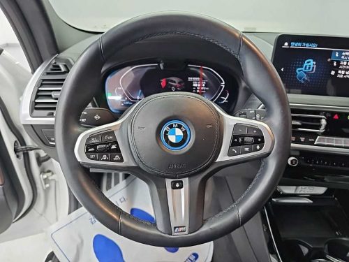 BMW iX3 M 스포츠 사진 9