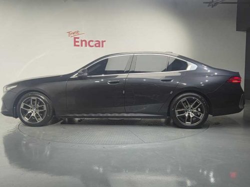BMW 5시리즈 (G60) 520i 사진 5