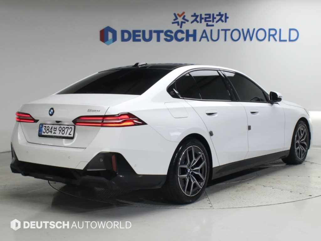 차량사진 2
