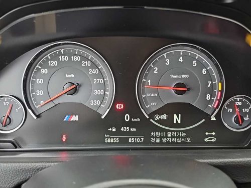 BMW M4 (F82) 쿠페 컴패티션 사진 6