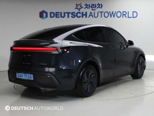 테슬라 모델 Y 프리미엄 롱 레인지 사진 2
