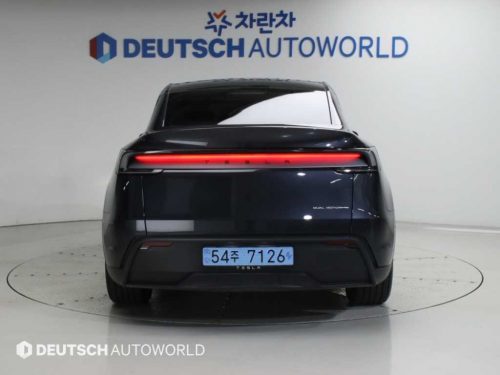 테슬라 모델 Y 프리미엄 롱 레인지 사진 4