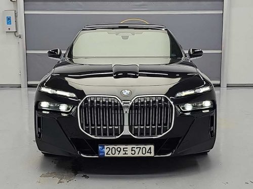 BMW 7시리즈 (G70) 740i sDrive M 스포츠 사진 2
