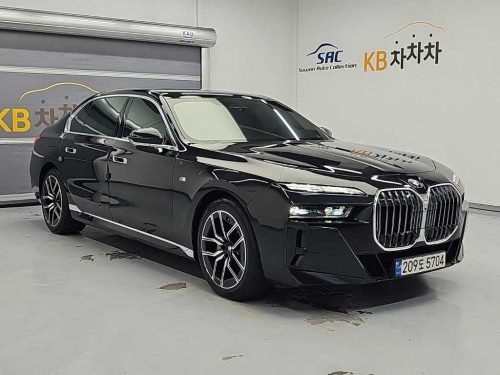 BMW 7시리즈 (G70) 740i sDrive M 스포츠 사진 4