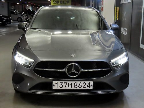 벤츠 A클래스 W177 A220 해치백 사진 2