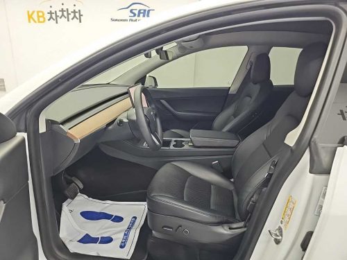 테슬라 모델 Y 롱 레인지 사진 11