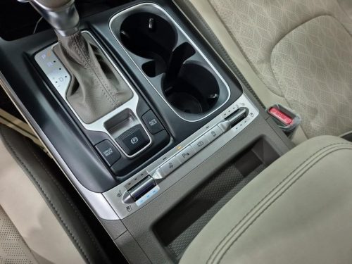 Kia Carnival 4th Gen Diesel 9-Seater Prestige photo 17