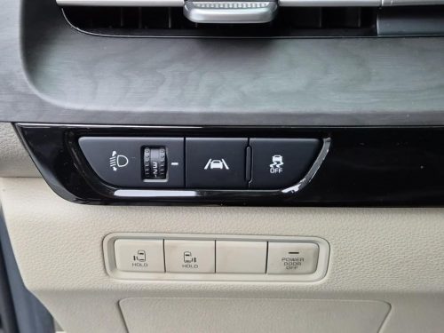 Kia Carnival 4th Gen Diesel 9-Seater Prestige photo 18