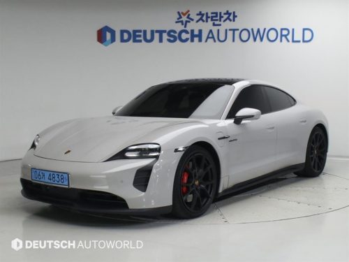 포르쉐 타이칸 GTS