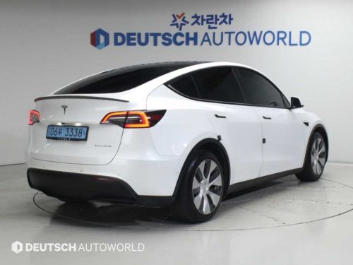 테슬라 모델 Y 롱 레인지 사진 2