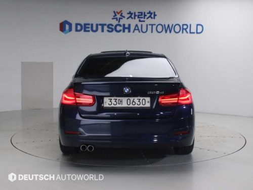 BMW 3시리즈 (F30) 320d 사진 모두보기