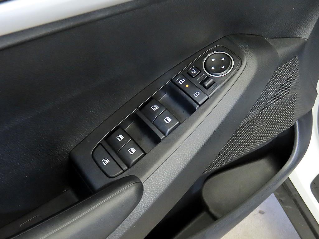 기아 더 뉴 셀토스 가솔린 1.6 터보 2WD 사진 13