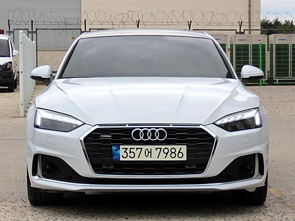 아우디 A5 (F5) 40 TFSI 콰트로 스포트백