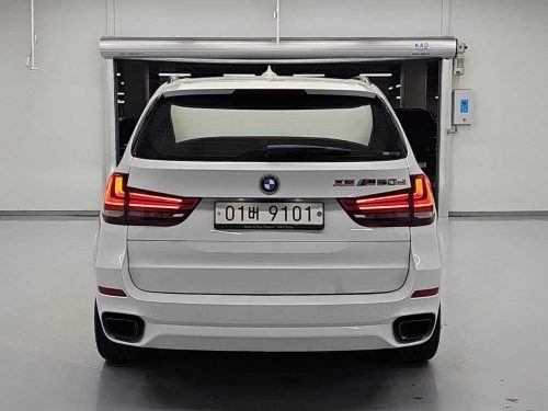 BMW X5 (F15) xDrive M50d 사진 3