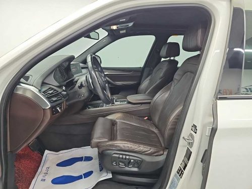 BMW X5 (F15) xDrive M50d 사진 11