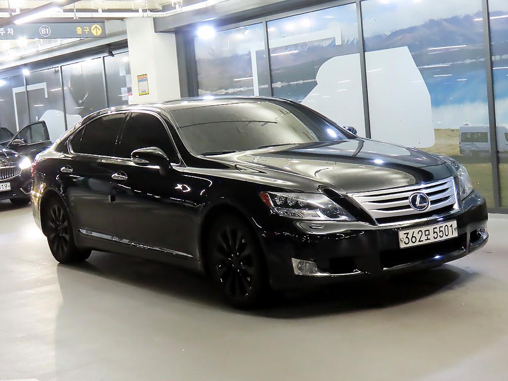 렉서스 LS600hL 4인승