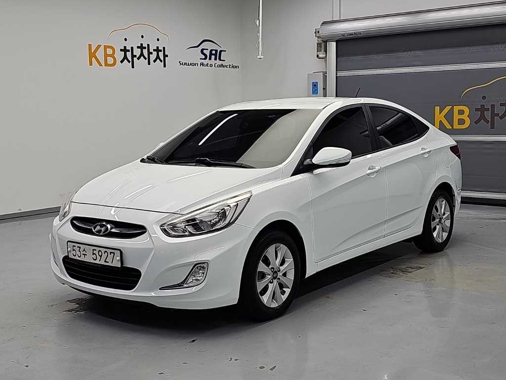 현대 엑센트신형 1.4VVT 모던