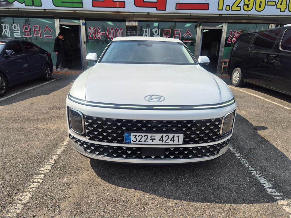 현대 그랜저 (GN7) 가솔린 2.5 2WD 사진 2