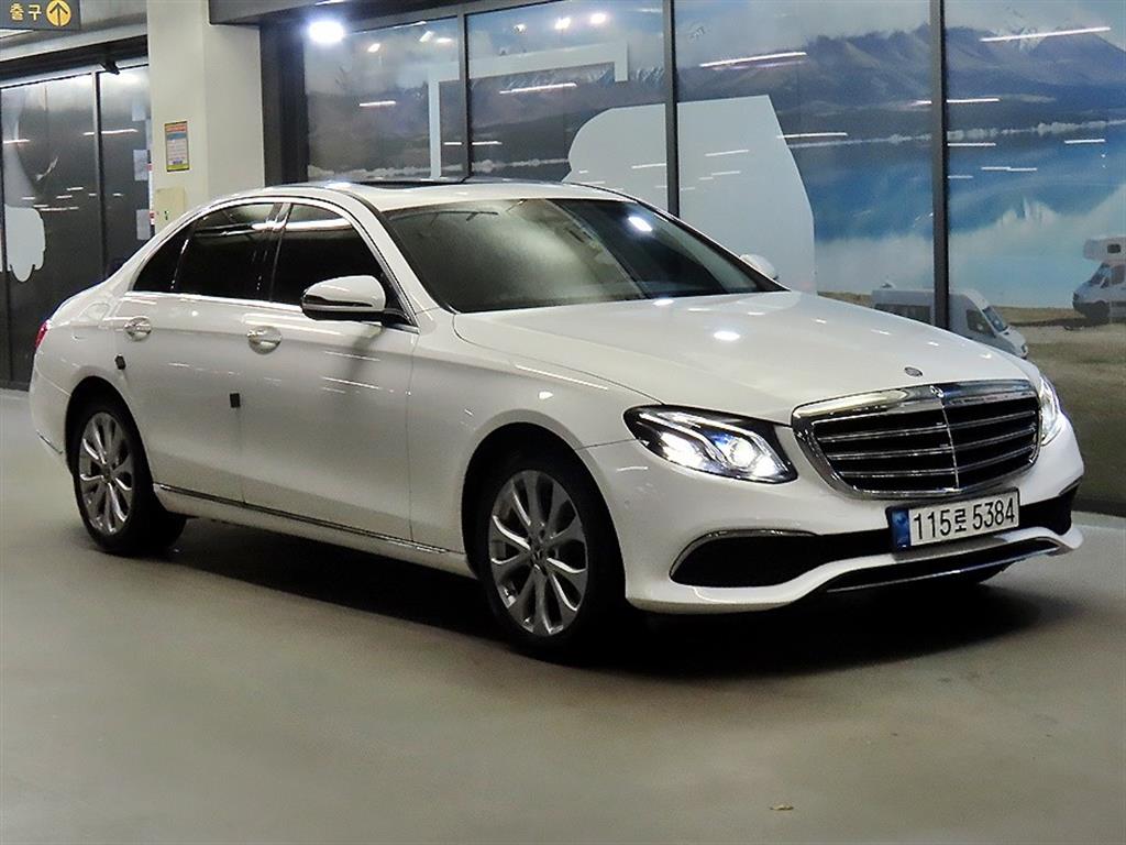 벤츠 E-클래스 W213 E220d 4MATIC 익스클루시브