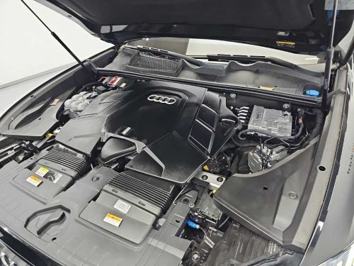 아우디 Q8 55 TFSI 콰트로 프리미엄 사진 5