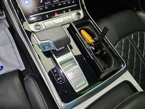 아우디 Q8 55 TFSI 콰트로 프리미엄 사진 8