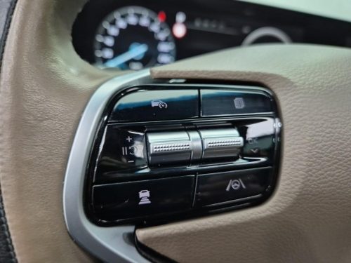 Kia K8 2.5 2WD Noblesse View All Photos
