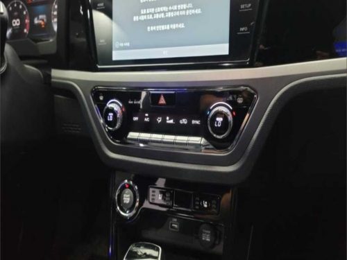 KG모빌리티(쌍용) 뷰티풀코란도 2WD 가솔린 1.5 R-플러스 사진 11