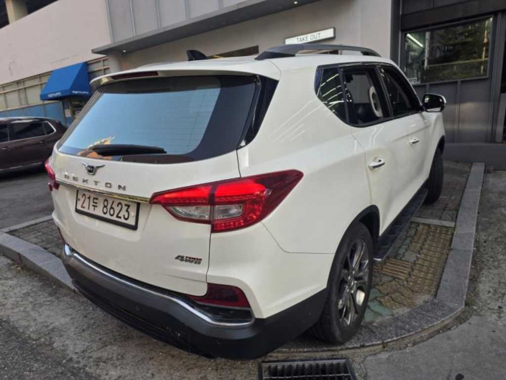 KG모빌리티(쌍용) G4렉스턴 디젤 2.2 4WD 사진 4