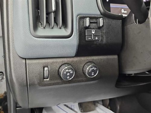 쉐보레 리얼 뉴 콜로라도 3.6 Z71-X 미드나잇 4WD 사진 17
