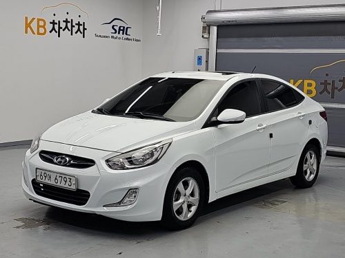 현대 엑센트신형 1.6GDI 블루세이버