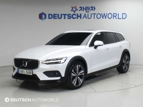 볼보 V60 크로스 컨트리 2세대 2.0 B5 프로 AWD