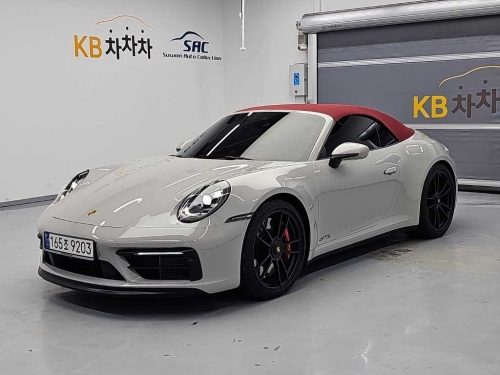 포르쉐 911(992) 카레라 4 카브리올레