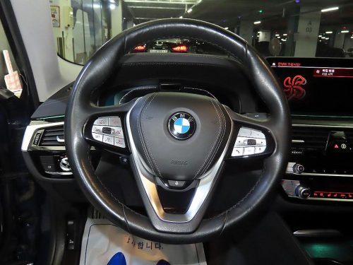 BMW 5시리즈 (G30) 523d M 스포츠 사진 8
